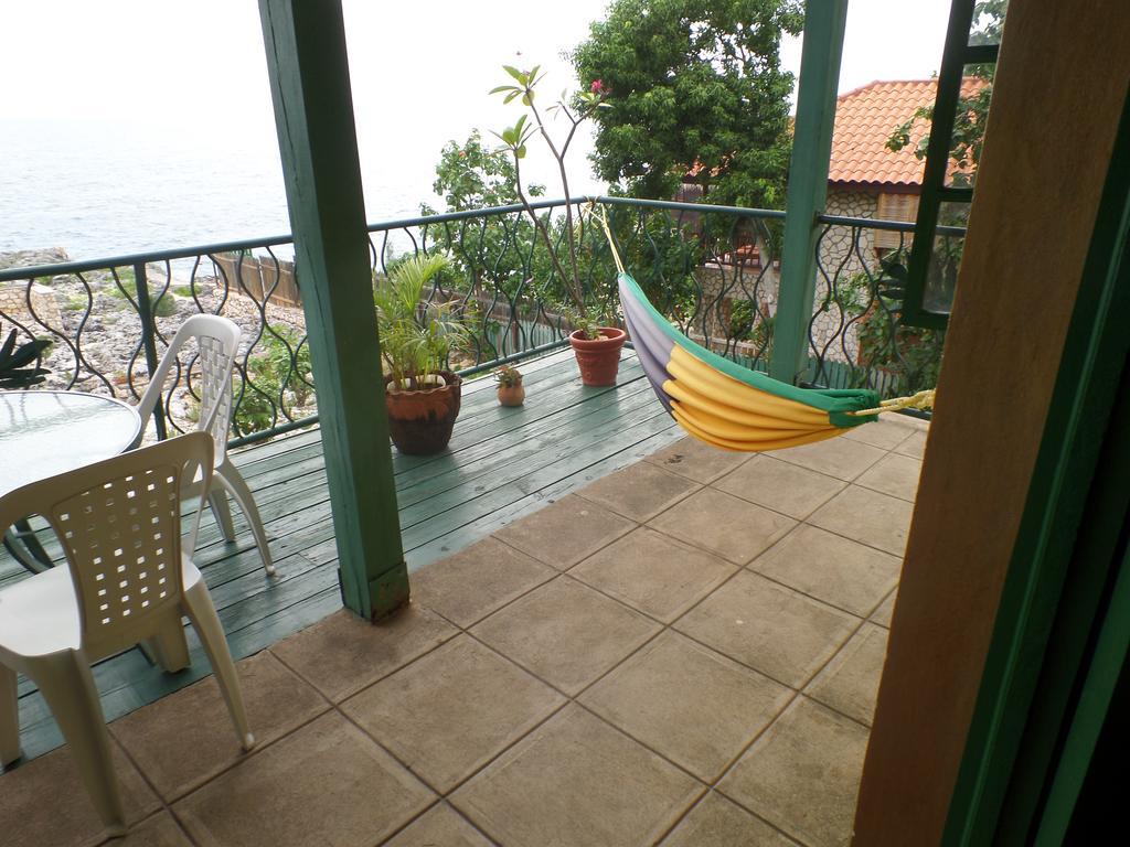 Sea Breeze Studio #1 Negril Exterior foto
