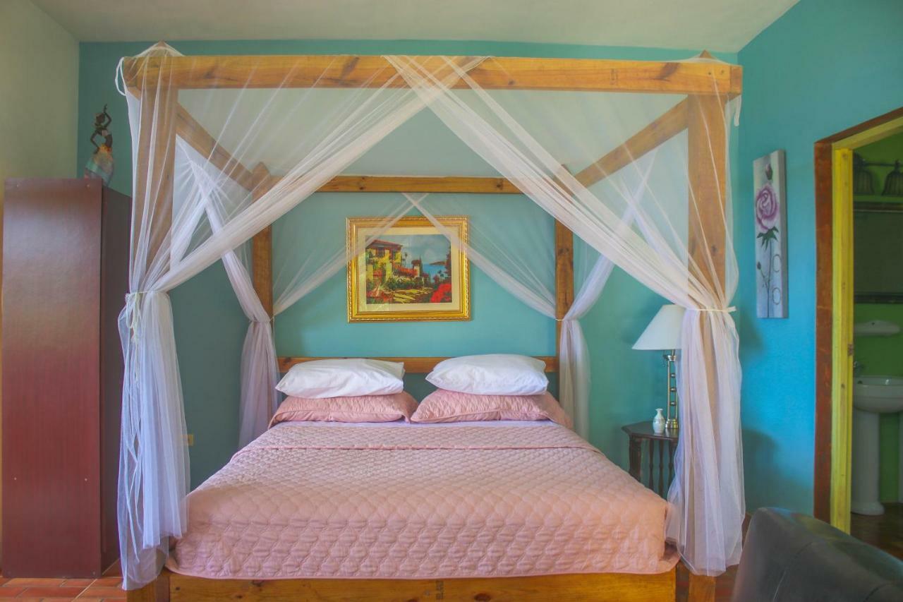 Sea Breeze Studio #1 Negril Exterior foto